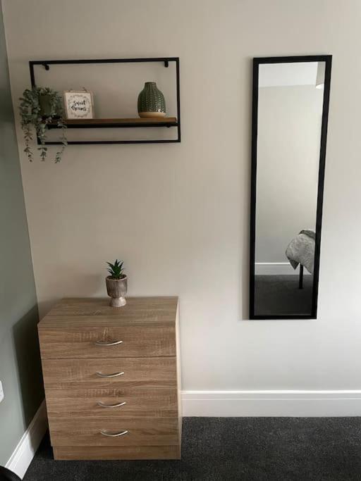 Cedar House - 2 Bed House With Free Parking In Town Centre! By Shortstays4U King's Lynn Eksteriør bilde